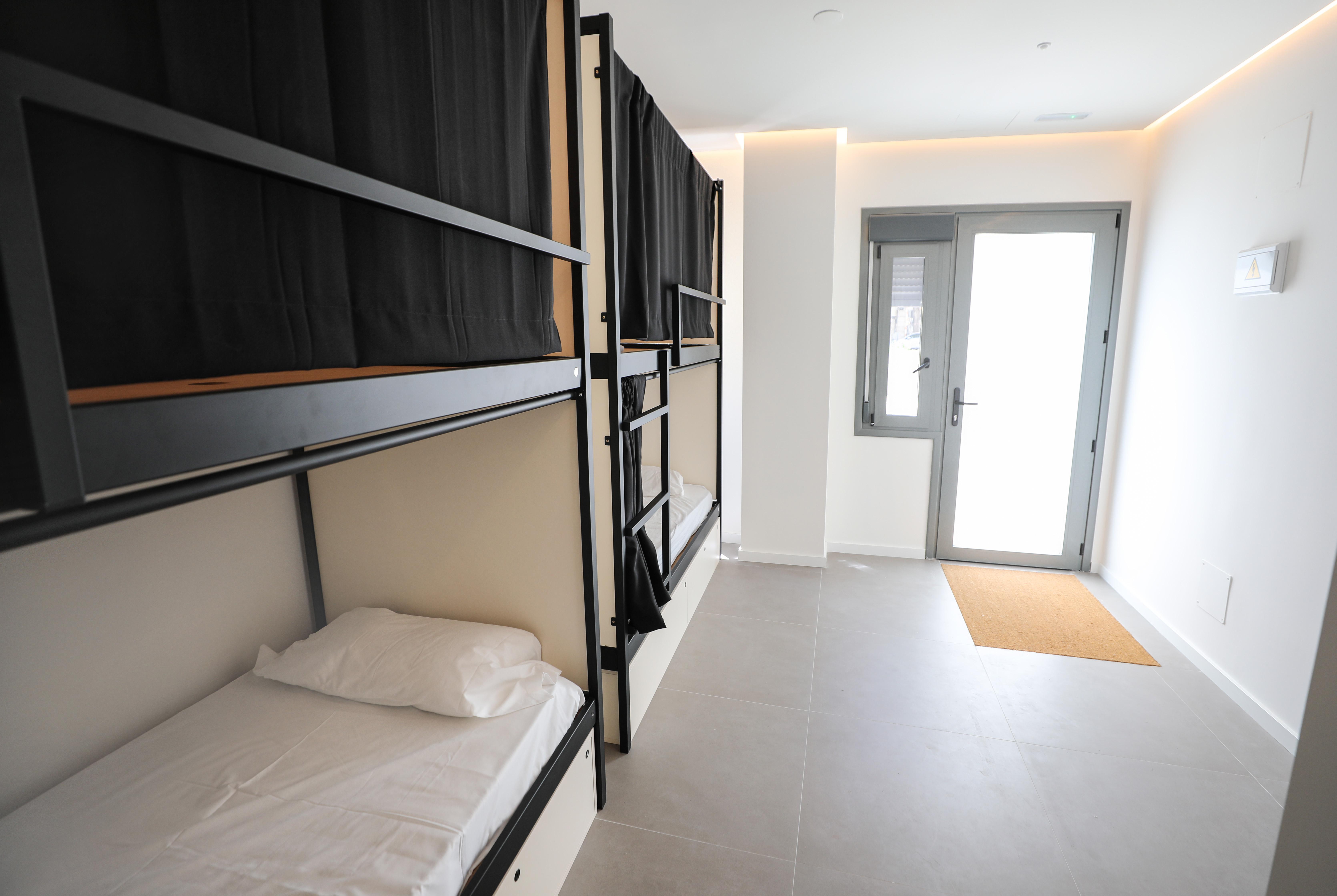 Hostel MYD La Latina Madrid Esterno foto